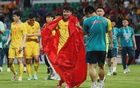 国足0-0泰国队！6大前锋狂轰24脚，韦世豪逃红牌，张玉宁中柱
